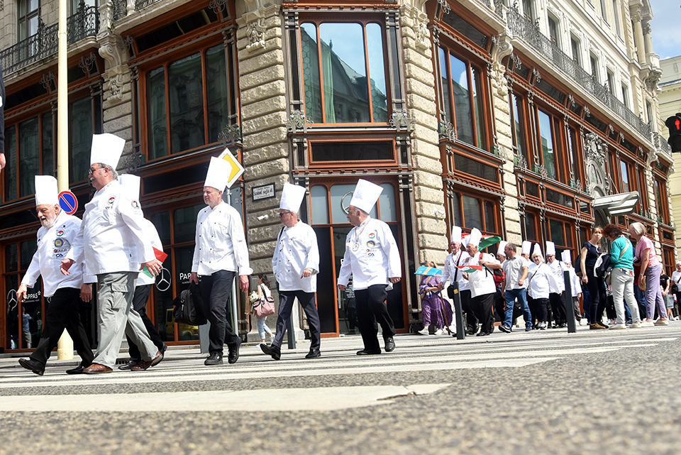 Szakacsvonulas 08.jpg