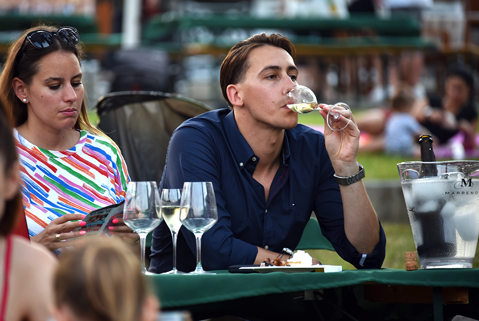 debrecziner gourmet 16