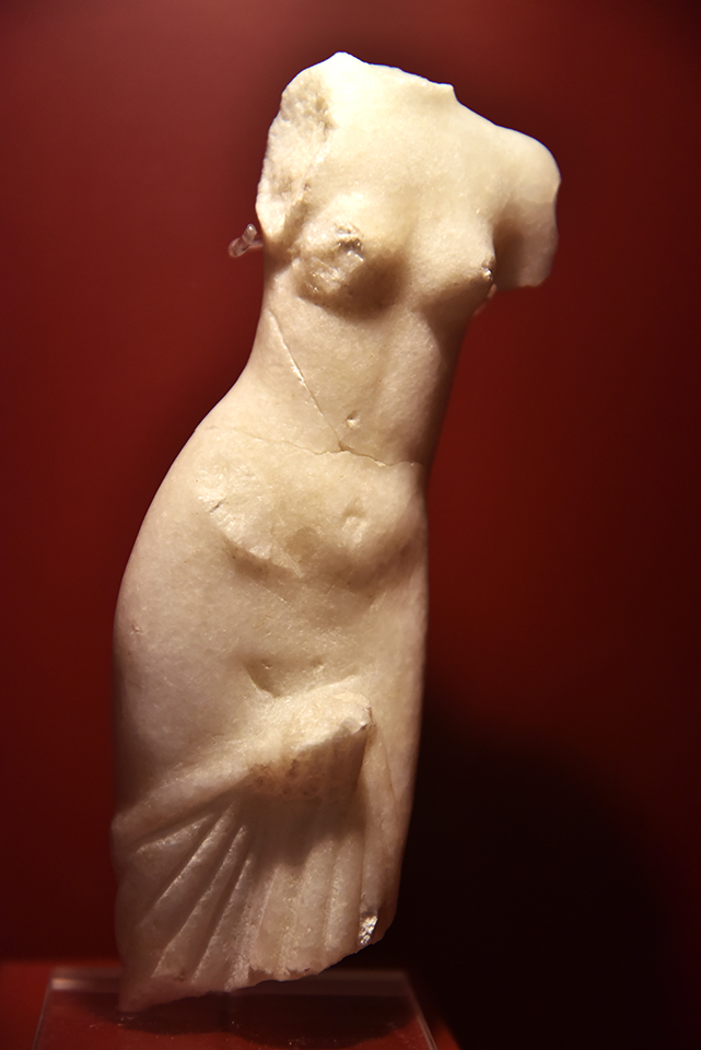 omne luxus 18