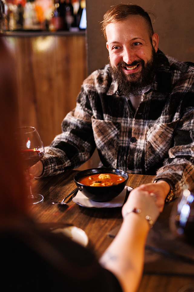 25val2 étterem famous02