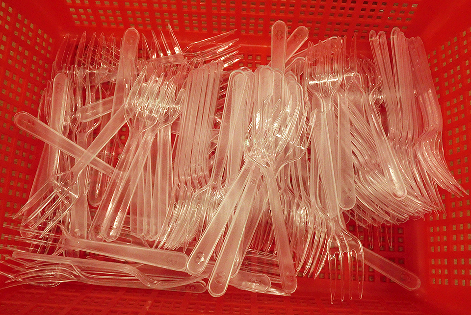 betiltott muanyag 01 wikimedia