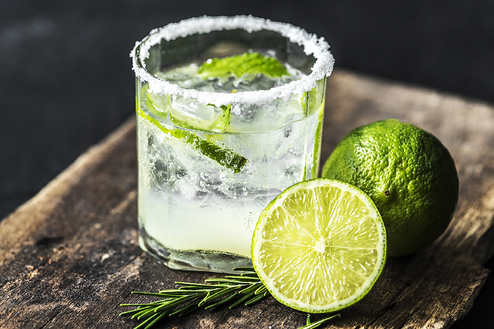 koktelok 011 gintonic pxhere