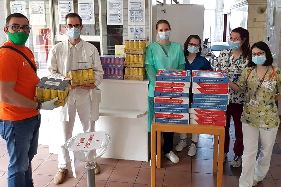 adakozas korhazak 04